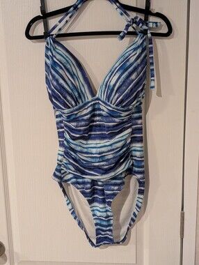 La Blanca One Piece Swimsuit 14